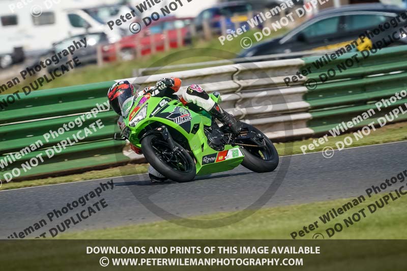 enduro digital images;event digital images;eventdigitalimages;mallory park;mallory park photographs;mallory park trackday;mallory park trackday photographs;no limits trackdays;peter wileman photography;racing digital images;trackday digital images;trackday photos